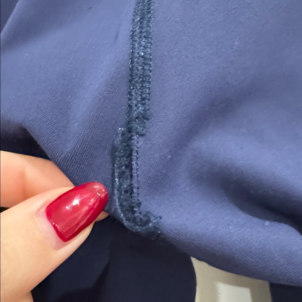 Lululemon 7/8 Leggings, Navy Blue, Size 6 - Picture 5 of 5